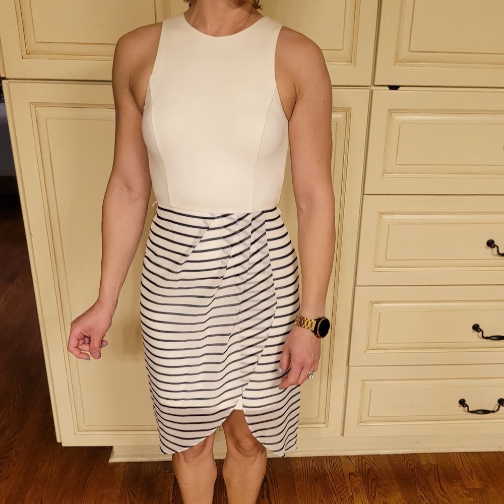 Forever New Sleeveless White and Stripes